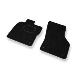 Velúrové koberčeky pre Seat Leon III (2013-2020) - autokoberce - koberce do auta - autorohože - DGS Autodywan - čierna